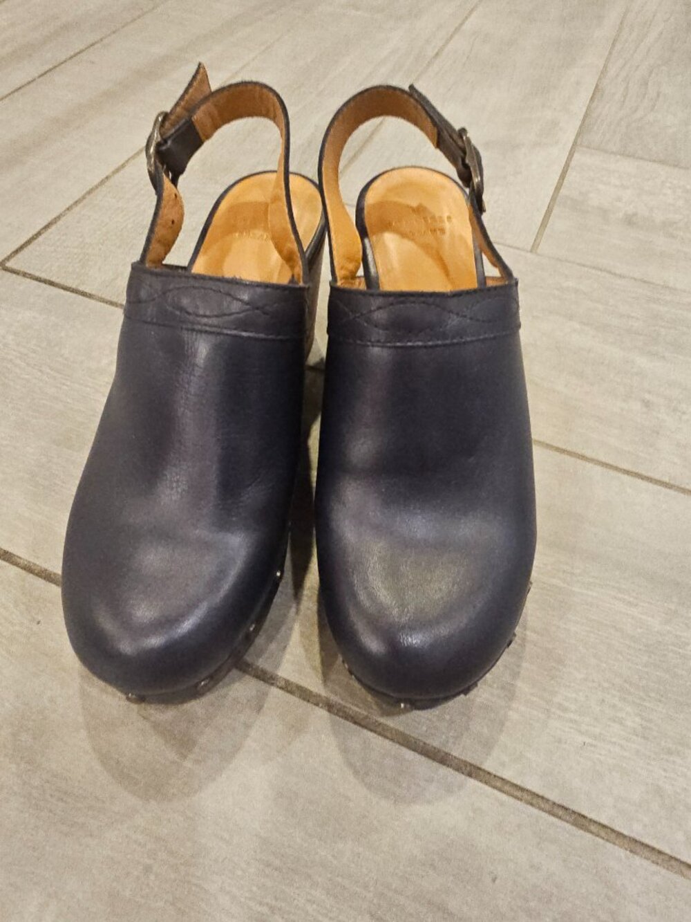 Sezane Taylor Clogs Marine Lisse - Size 37 US size 6